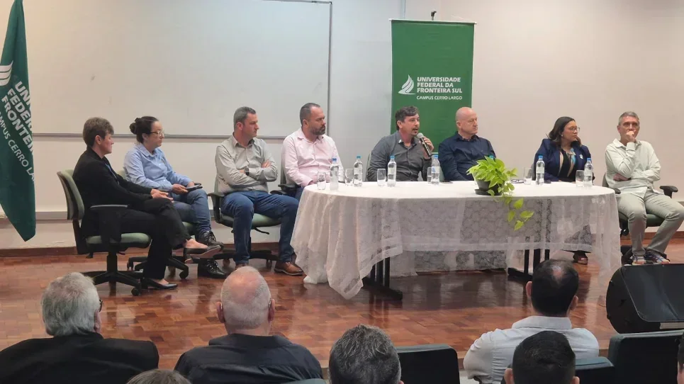 CAMEM realiza visita técnica ao Campus Cerro Largo da UFFS para avaliar implantação de curso de Medicina