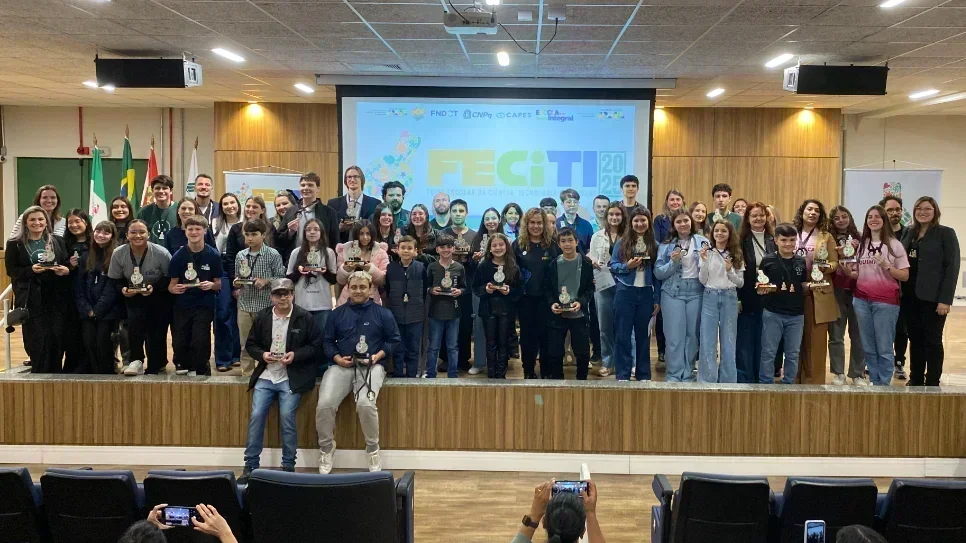 Realizada solenidade de premiação da FECiTI 2025