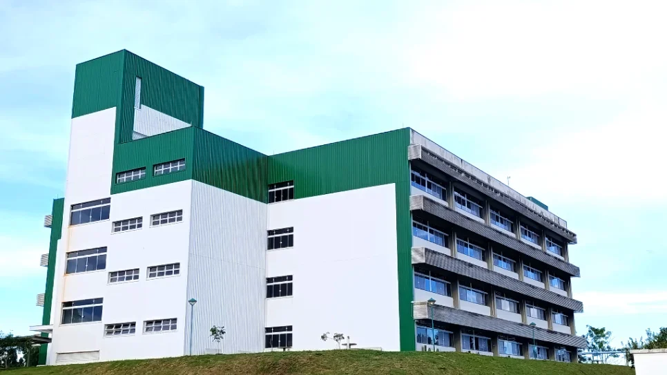 Campus Laranjeiras do Sul oferecerá curso de extensão para debater a obra “A idiotização proposital da América”