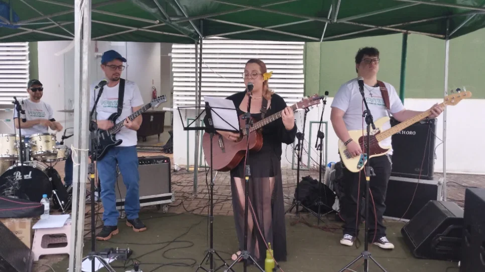 Banda Fronteira Som do Campus Erechim realiza primeira apresentação
